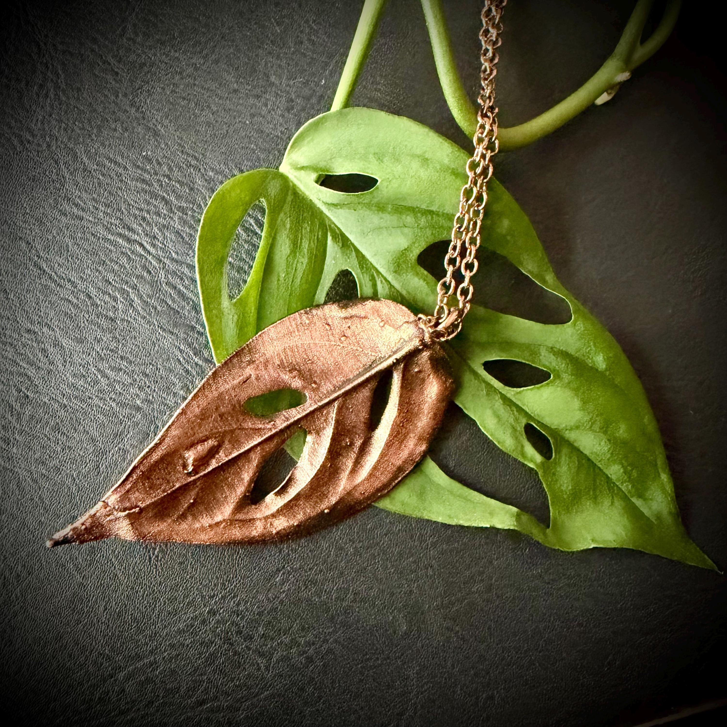 Electroformed Monstera Leaf Necklace with RAW Labradorite | Handmade Copper Jewelry | 18” Patina Chain __etsy:7986851372