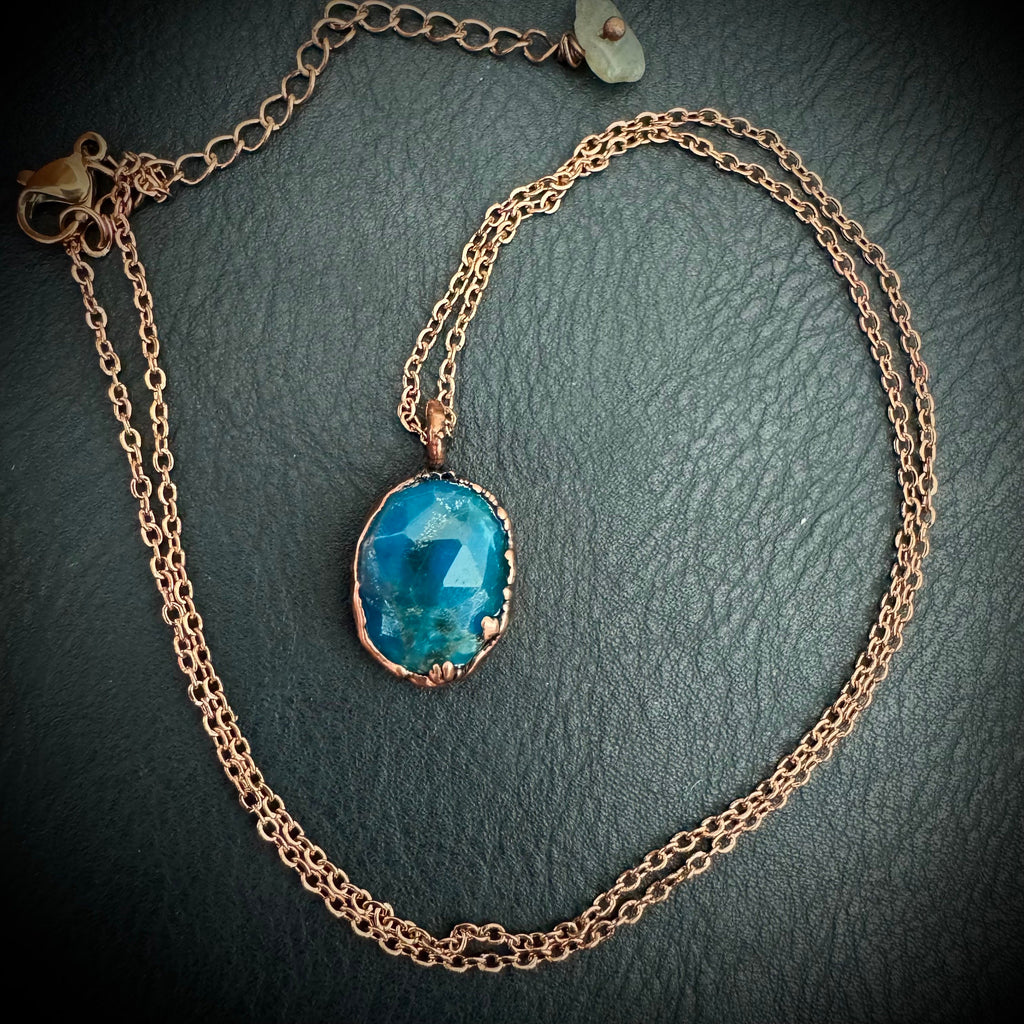 Blue Apatite Rose Cut Necklace / Dainty Crystal Necklace / Electroformed Copper Jewelry