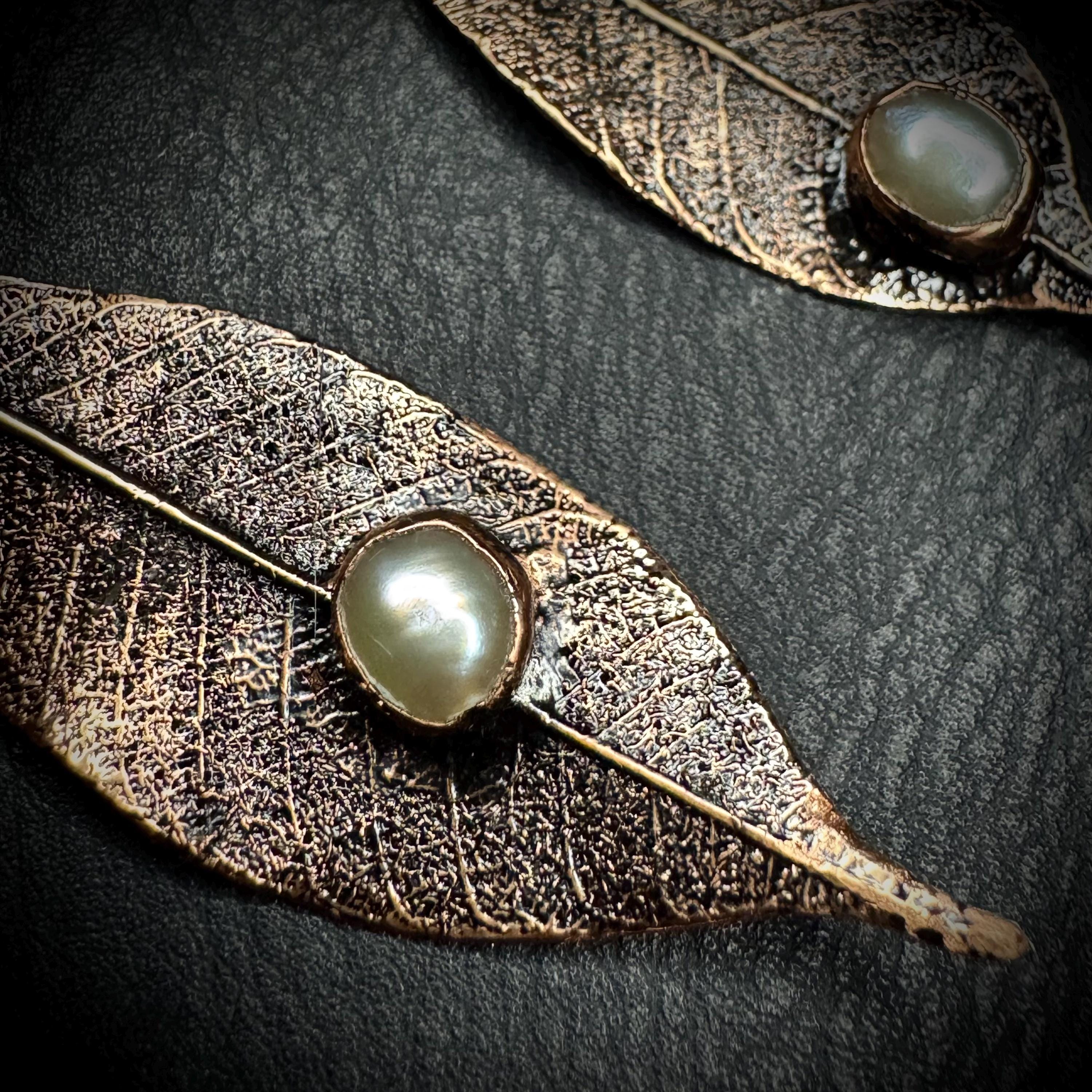 Pearl Skeleton Leaf Necklace / Nature Inspired Jewelry / Boho Cottagecore Nature Lovers