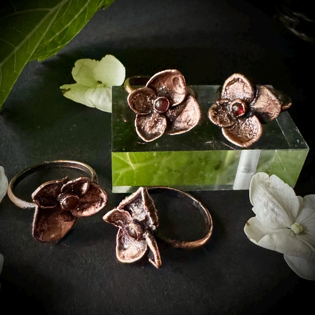 Real Hydrangea Electroformed Copper Ring with Carnelian Stone
