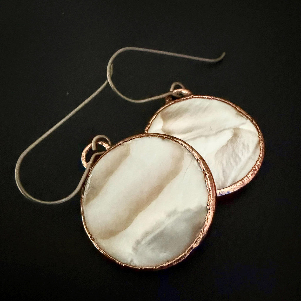 White Resin Shell Circle Dangle Earrings