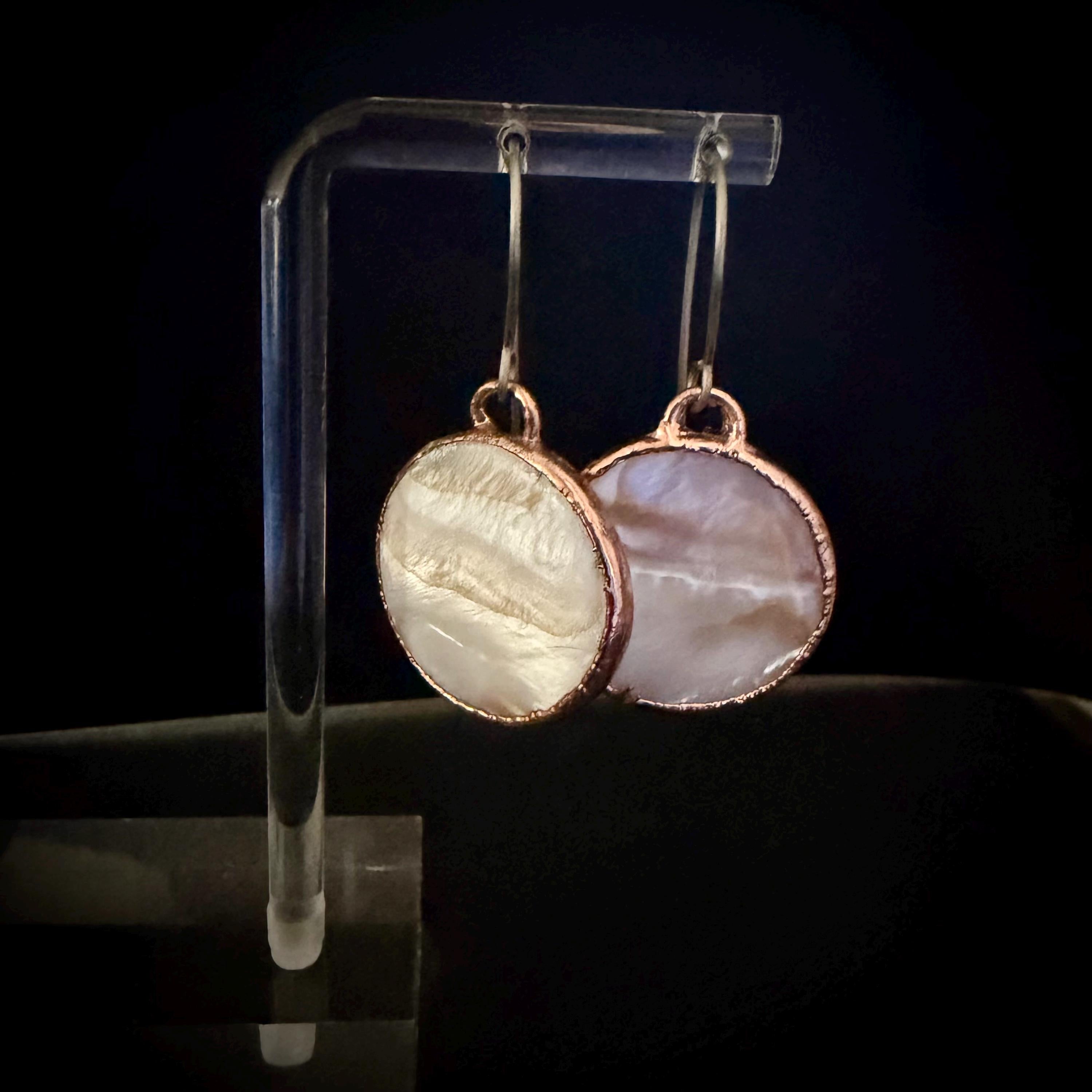 White Resin Shell Circle Dangle Earrings