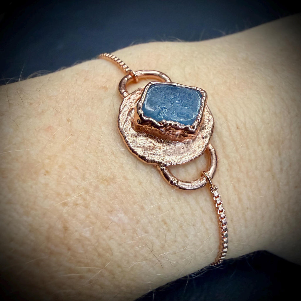 Electroformed Aquamarine Circle Charm Bracelet | Rose Gold Plated Adjustable Chain | Handmade Copper Jewelry