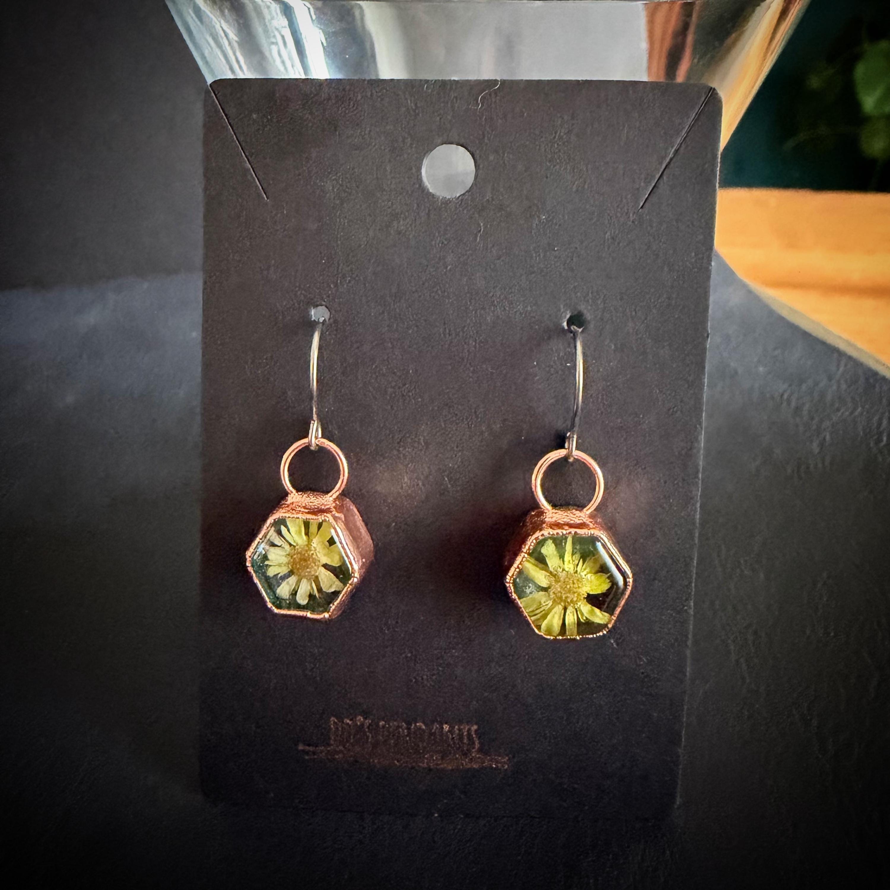 Dried Flower Resin Earrings | Botanical Jewelry | Niobium Ear Wires | Handmade Nature Earrings