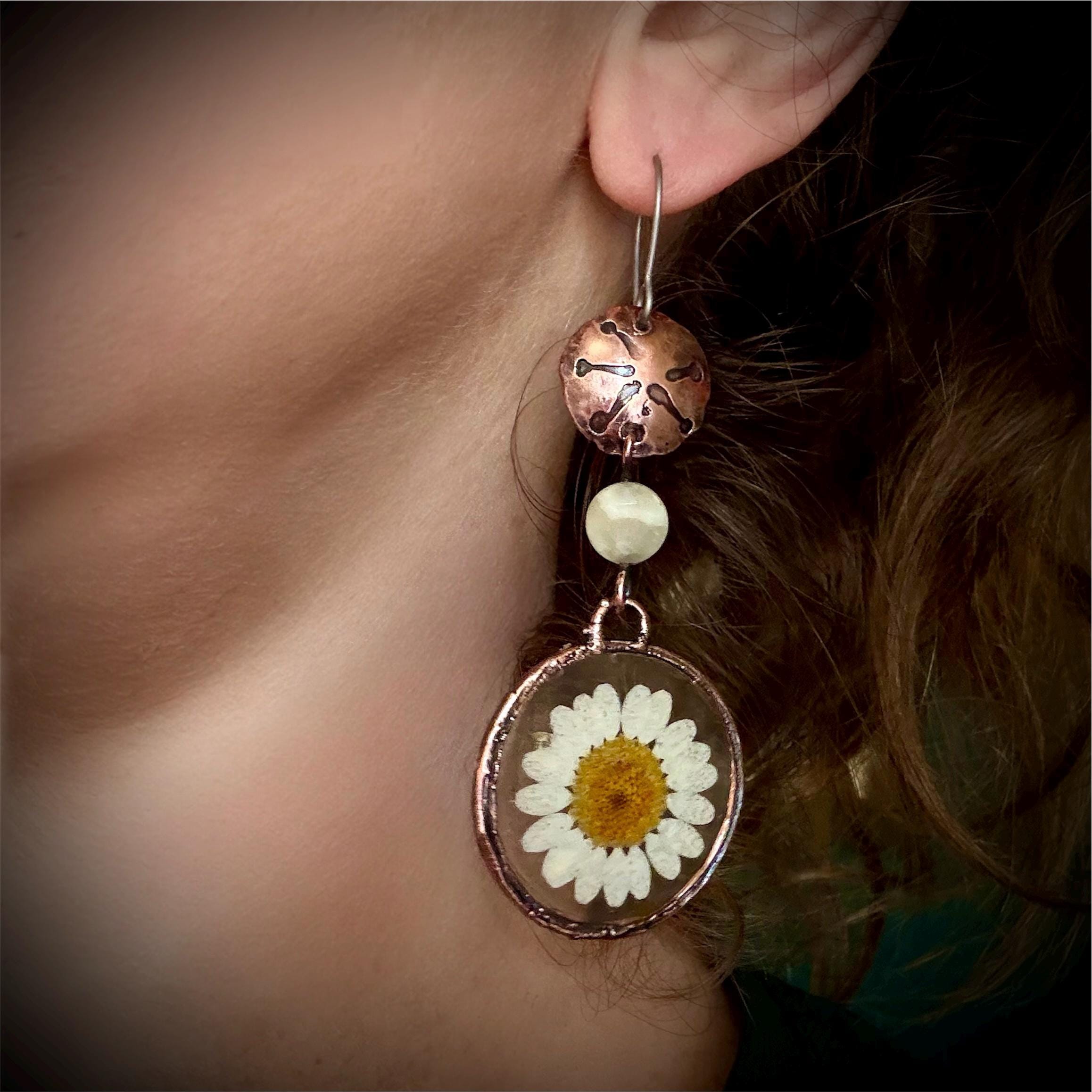 Electroformed Daisy Resin Earrings – Copper Flower Crystal Dangle Jewelry