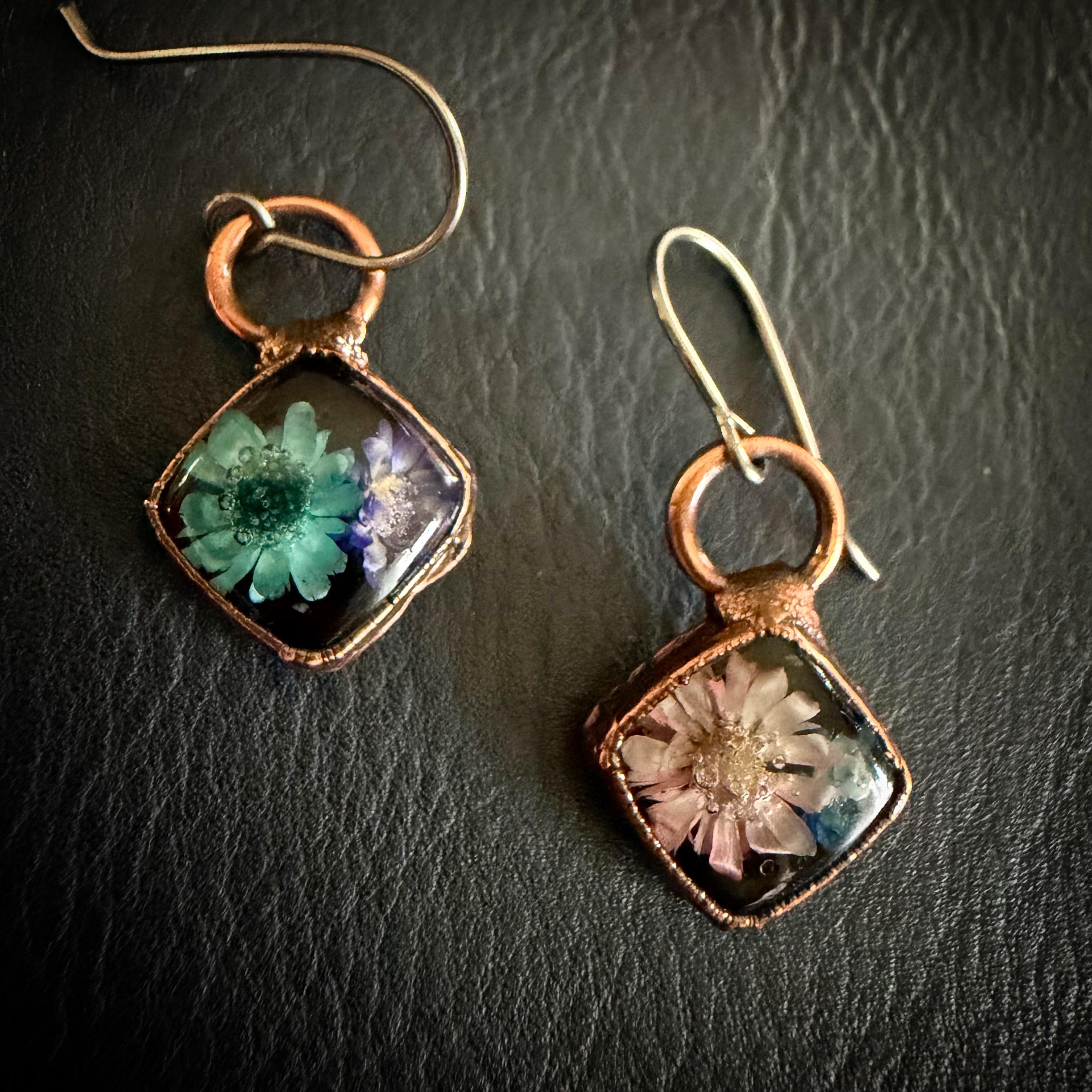 Dried Flower Resin Earrings | Botanical Jewelry | Niobium Ear Wires | Handmade Nature Earrings