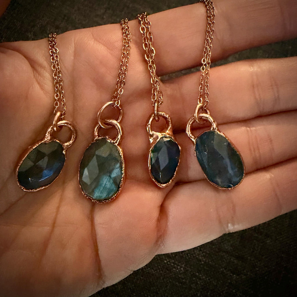Labradorite Oval Necklace / Rose Cut Gemstone Necklace / Electroformed Jewelry