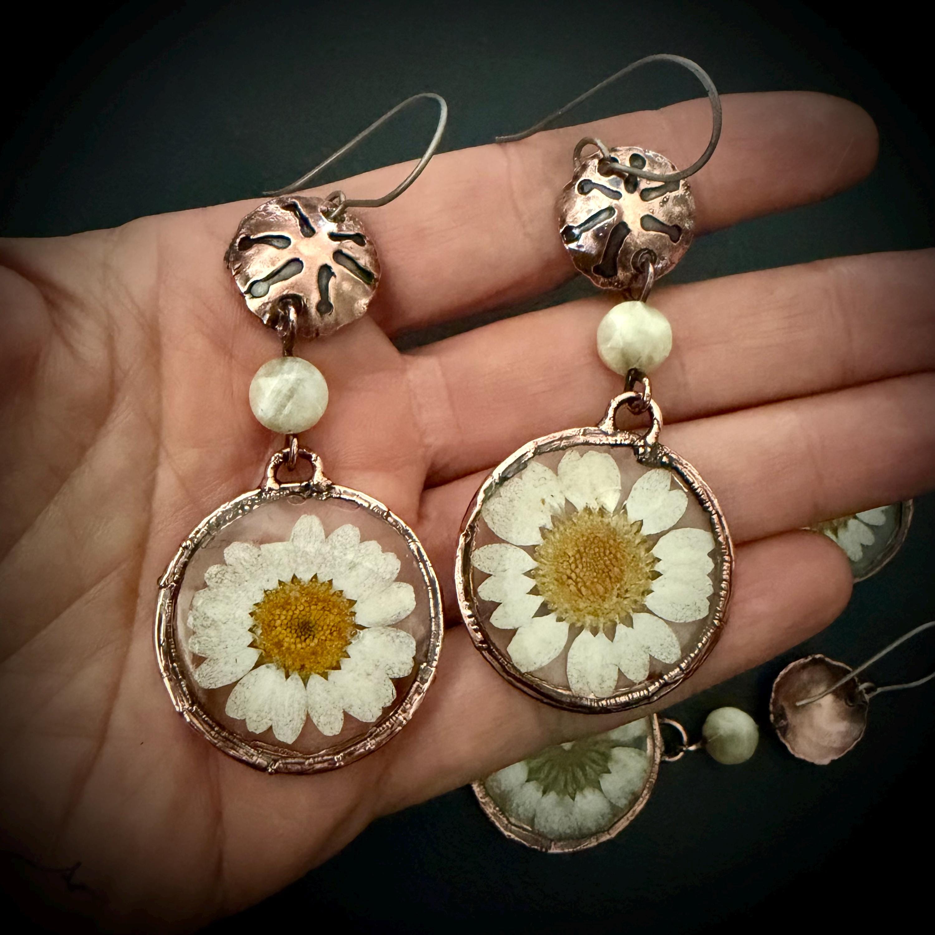 Electroformed Daisy Resin Earrings – Copper Flower Crystal Dangle Jewelry