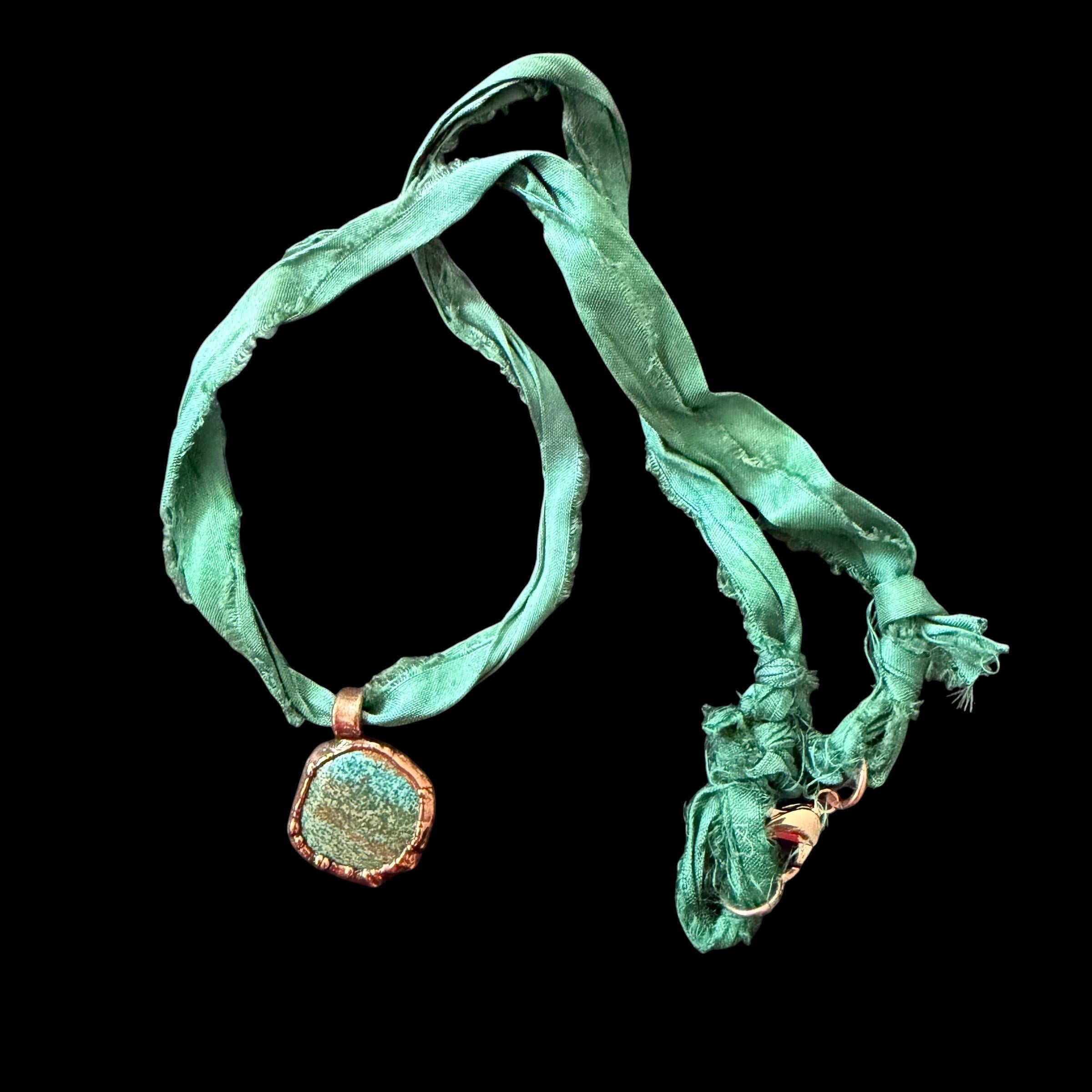 Green Sari Silk Gemstone Necklace | Boho Fiber Necklace | Recycled Silk Jewelry | Handmade Gemstone Pendant | Eco-Friendly Statement Necklac