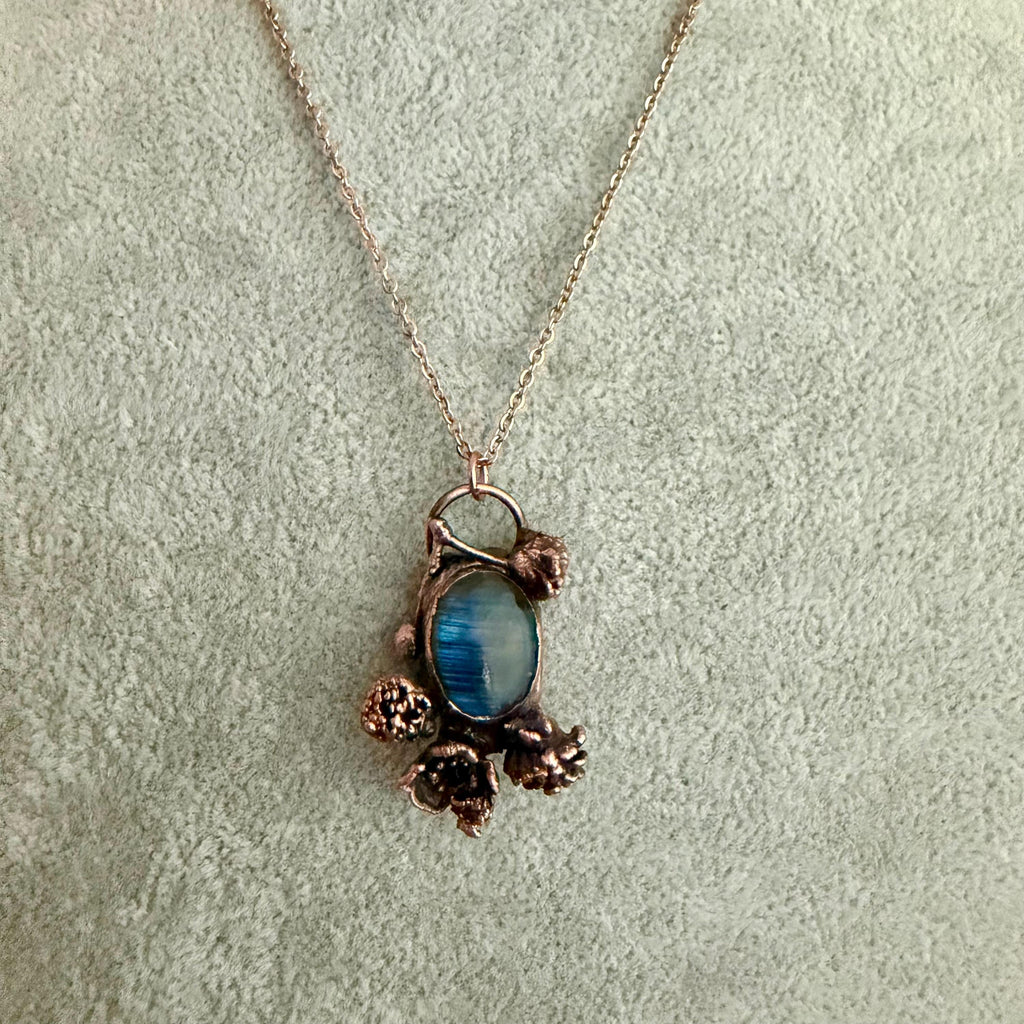 Labradorite Real Flower Necklace | Electroformed Copper Botanical Pendant | Handmade Crystal Jewelry | Boho Magic Necklace