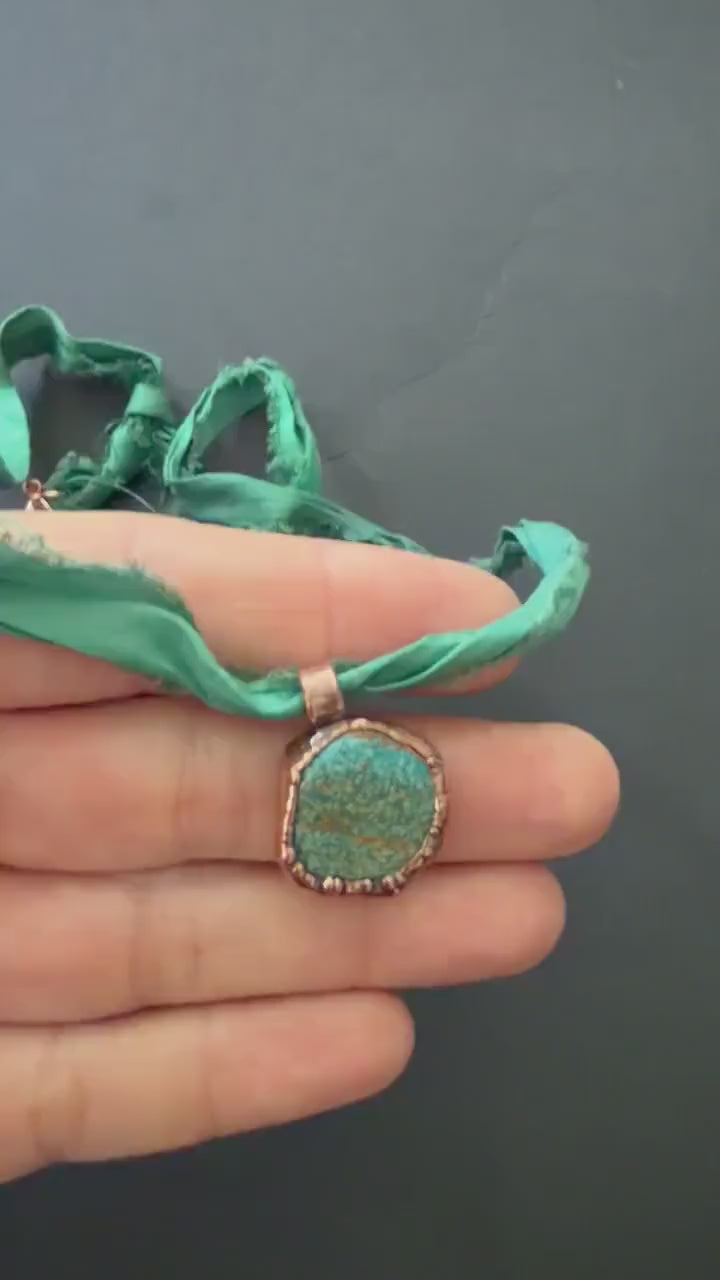 Green Sari Silk Gemstone Necklace